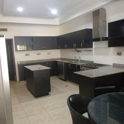 ALQUILER DE CASA CON PISCINA, ALBROOK (6)