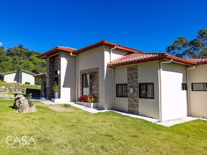 Casa Excepcional con Excelentes Vistas en Venta en Cerro Verde Estates, Boquete, Panamá - cs id: 146945