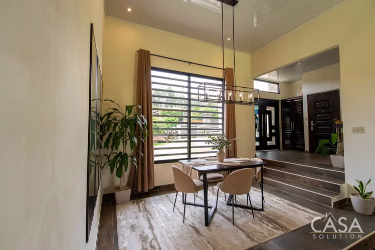 Casa Excepcional con Excelentes Vistas en Venta en Cerro Verde Estates, Boquete, Panamá - cs id: 146945