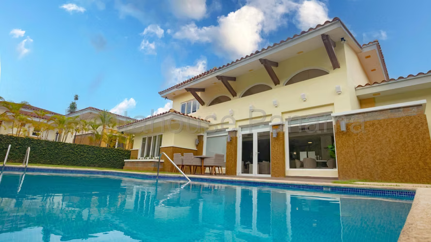 Venta de Casa en Panama Pacifico VILLAS EAGLE Solo Cliente Directo MC