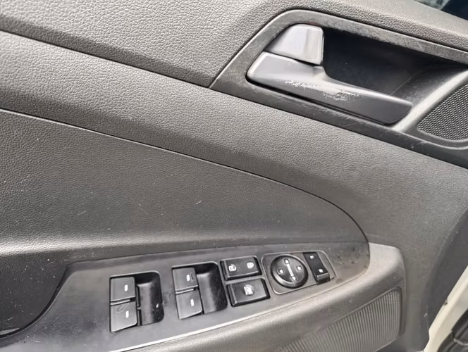 HYUNDAI TUCSON AUTOMATICA  - Imagen 11