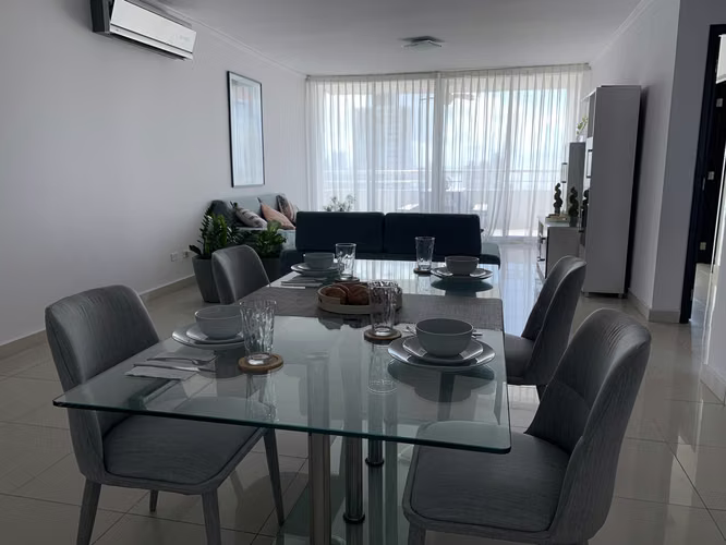 SE ALQUILA APARTAMENTO AMOBLADO SAN FRANCISCO - Imagen 3
