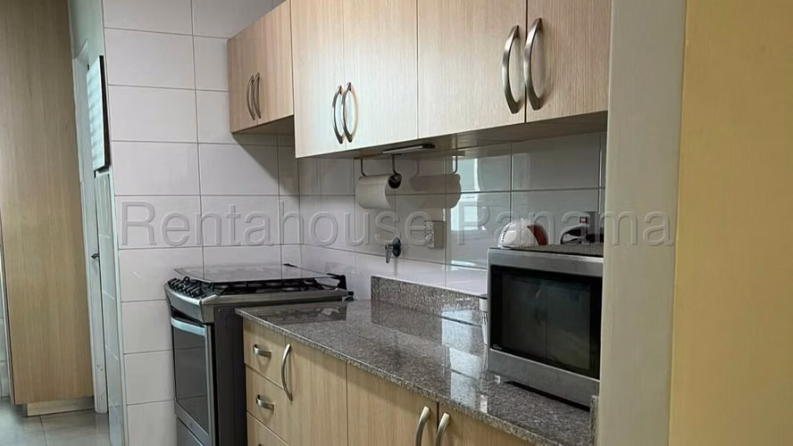 Venta de Apartamento en Chanis 27PPM2400