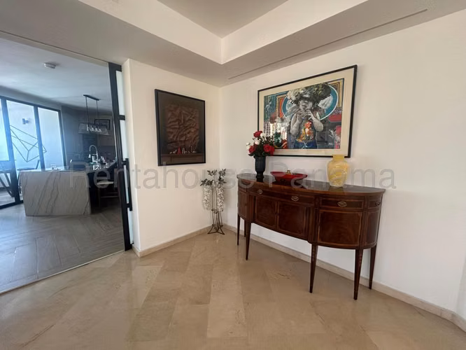 Venta de Apartamento en Coco del Mar 27PPM2420