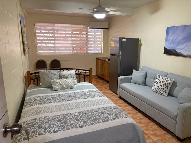 STUDIO FURNISHED IN CHOROIDAL) 124; $650 ALL INCLUDED + PARKING