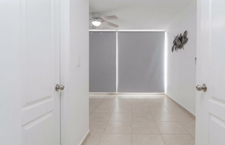 . Apartamento en Bella Vista cerca de Avenida Balboa I con excelente distribucion y deposito