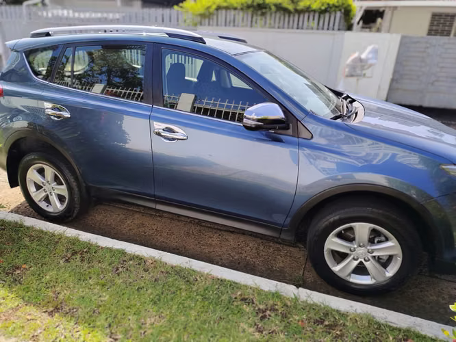 TOYOTA RAV4 2014 AUTOMÁTICA NEGOCIABLE  - Imagen 3