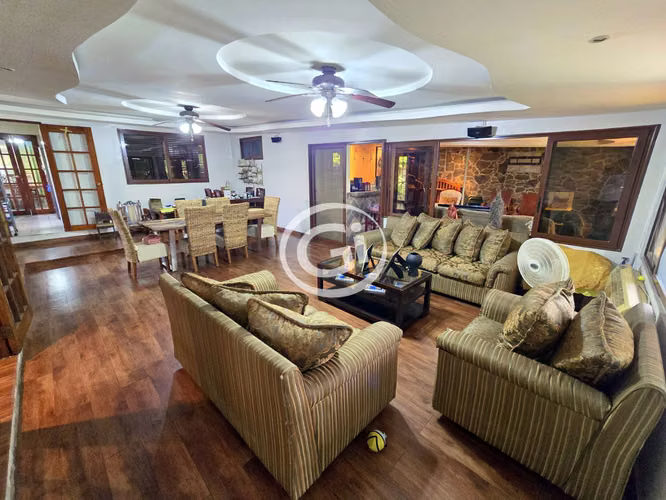 Venta Amplia Casa Unifamiliar El Ingenio. Precio de Remate 788 $/m2 - Imagen 10