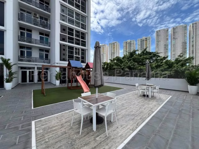 Se vende apartamento en San Francisco GCEA27-1486