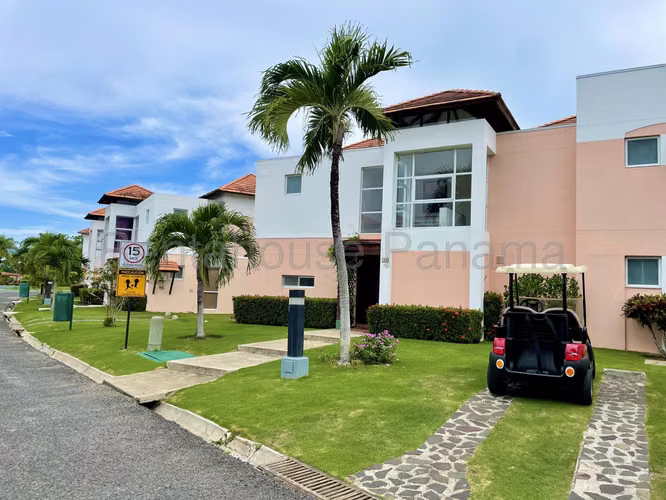 Venta Villa en Decameron | Amoblada  Vista al Golf Membresía Incluida - Imagen 2