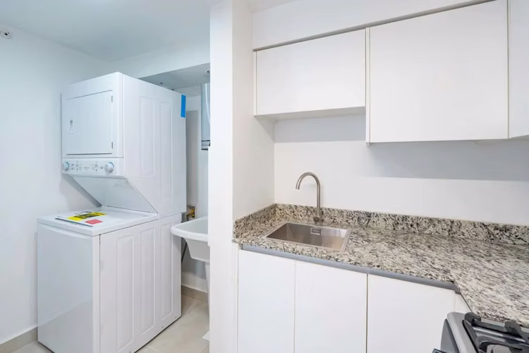 ! Apartamento en Panamá Viejo | amoblado | 2 Rec | Muebles Nuevos y balcon