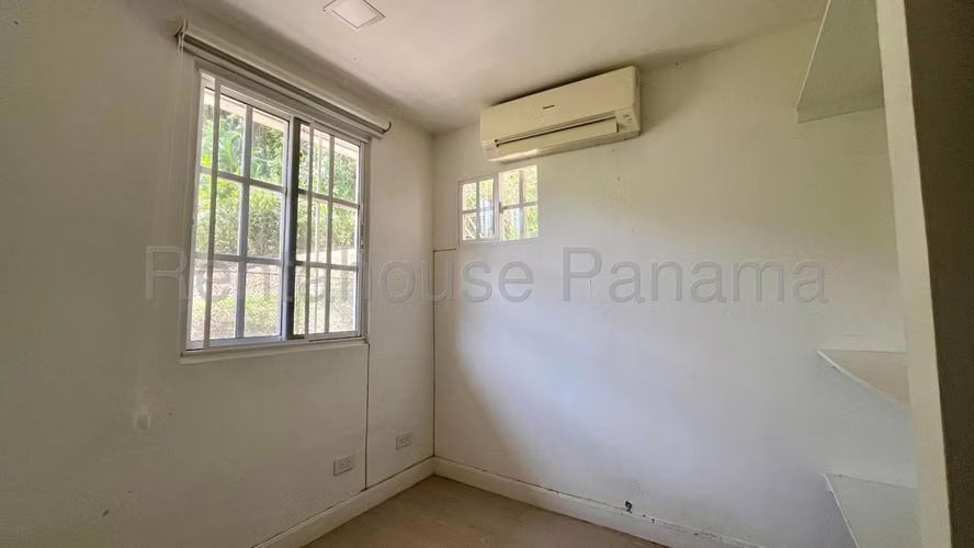 VENTA DE CASA EN ALBROOK MCD27-1391