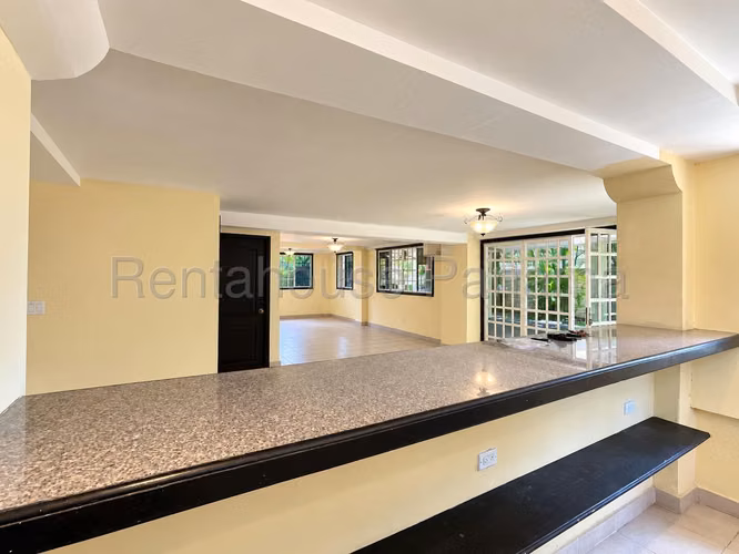 VENTA DE CASA EN ALBROOK MCD27-1082