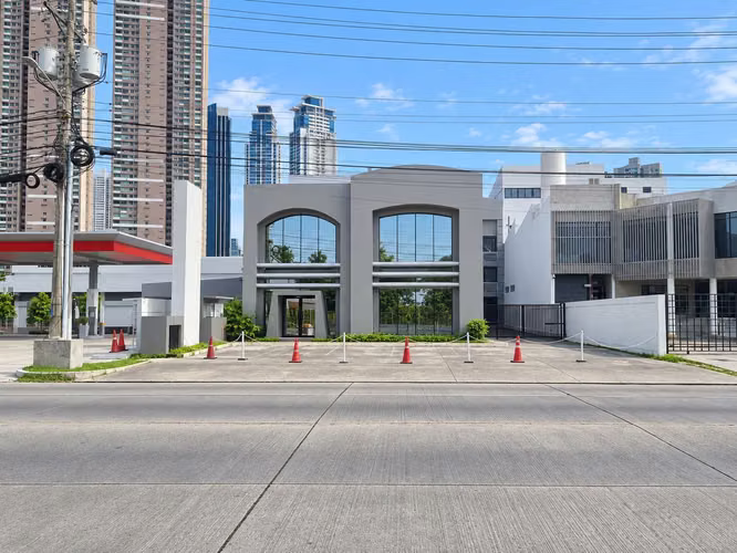 Corporate Building Rental in Costa del Este, 1,100 m ²
