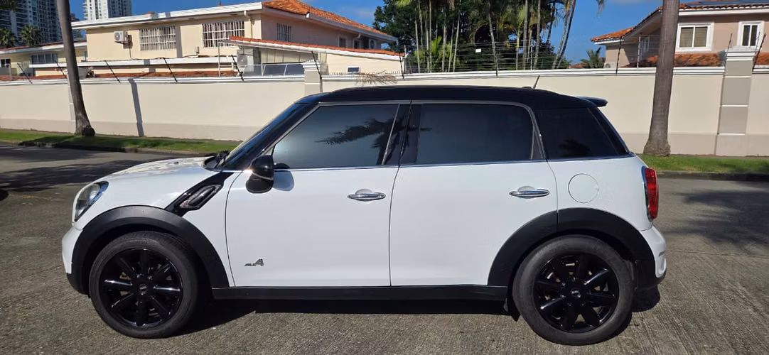 MINI COOPER S ALL4 COUNTRYMAN Año. 2014 - Imagen 2