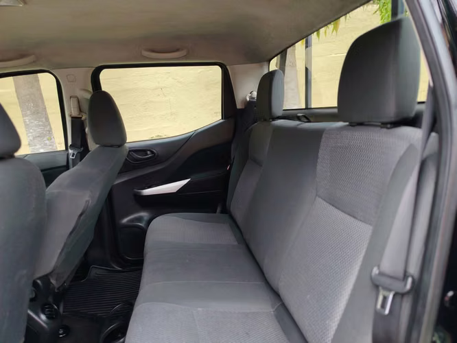 NISSAN NP MANUAL 4X4 NEGOCIABLE  - Imagen 9
