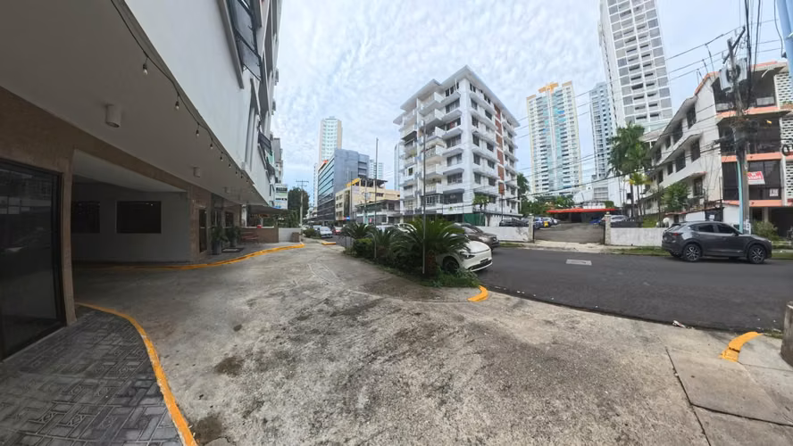 LOCAL COMERCIAL LISTO PARA OPERAR — EL CANGREJO - Imagen 5