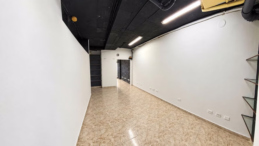 LOCAL COMERCIAL LISTO PARA OPERAR — EL CANGREJO - Imagen 4