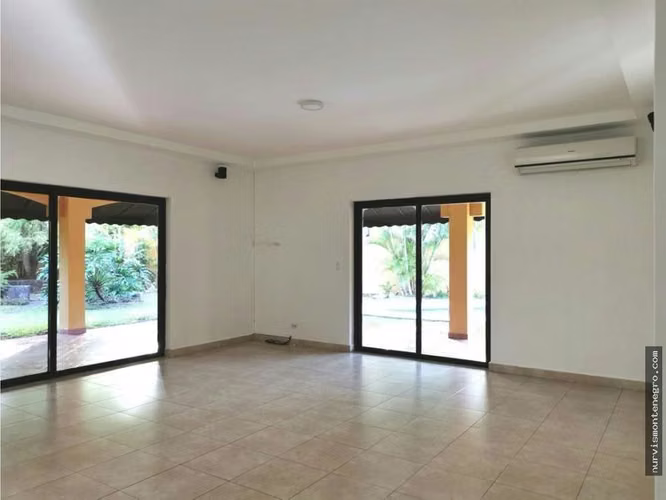 Venta Residencial Antigua Costa del Este