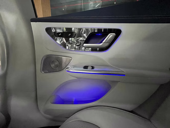 Mercedes-Benz EQE 500 4MATIC Sedan  Luxury Edition 2025 | 100% eléctrico | AWD | 681 km CLTC - Imagen 10