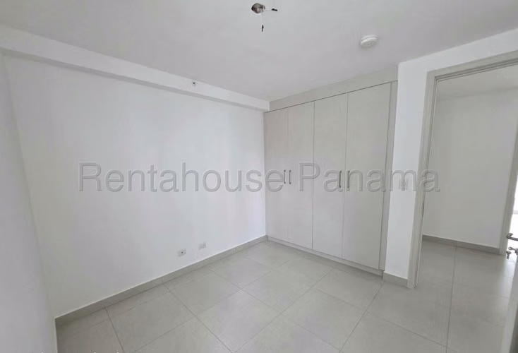 Alquilo Apartamento de 200m2 en Clayton Park II 27-2467SRZ
