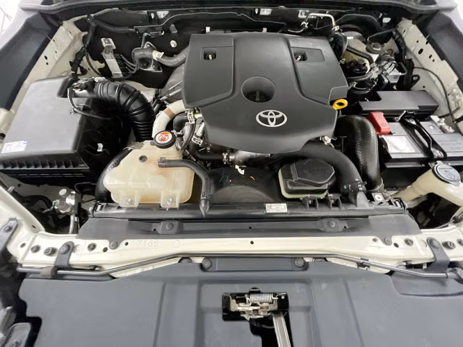 TOYOTA HILUX - 2025 - PPHX - Automarket - Imagen 3