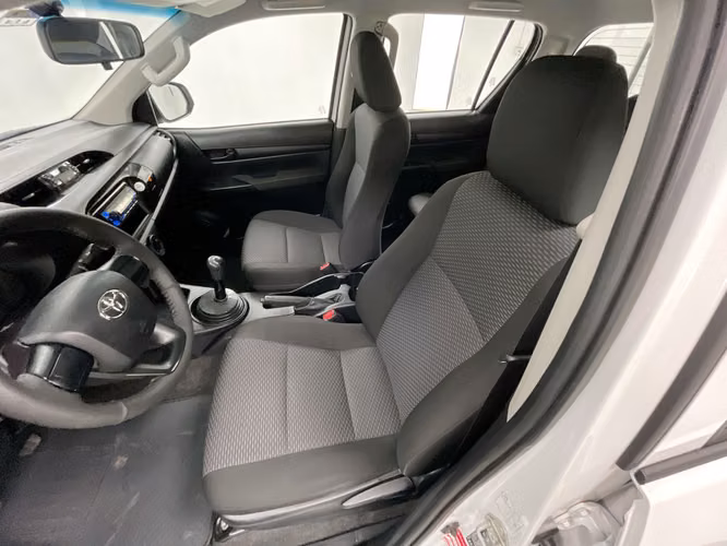 TOYOTA HILUX - 2025 - PPHX - Automarket - Imagen 5