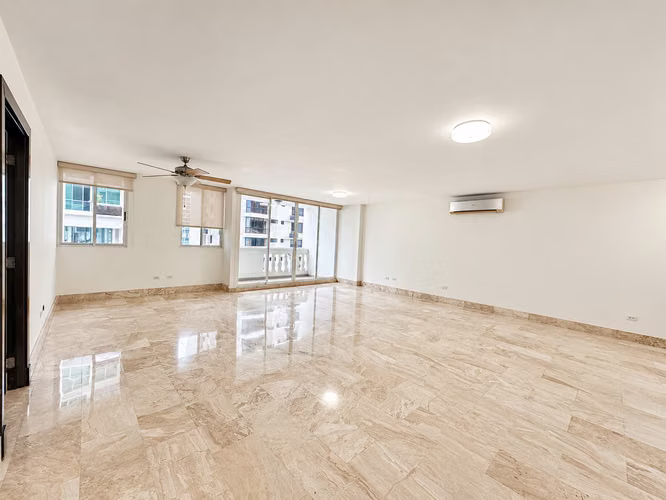 Venta apartamento remodelado, Obarrio 