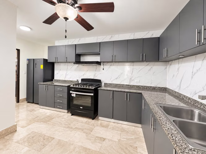 Venta apartamento remodelado, Obarrio 