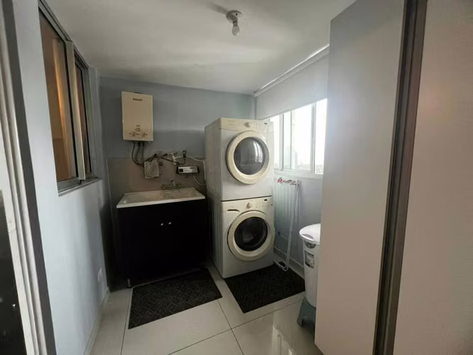 AMPLIO Y HERMOSO APARTAMENTO CON ENTRADA DIRECTA AL PARQUE OMAR - C.J.