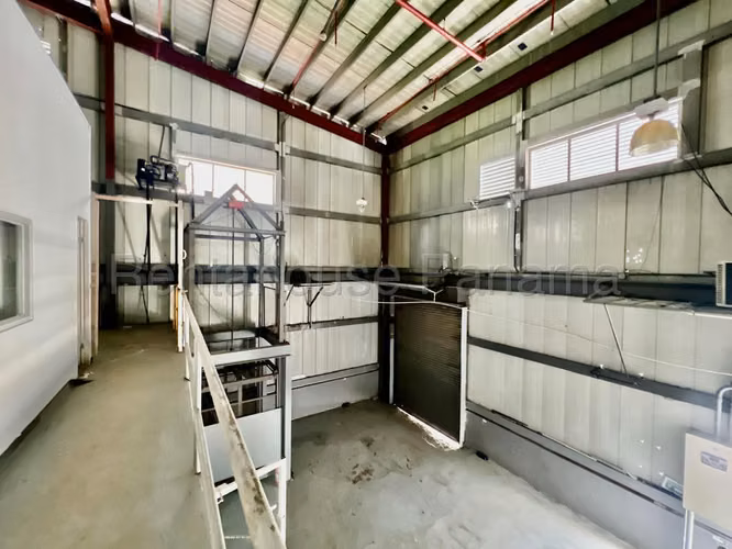 Venta Galera 291 m2 Dos Niveles con Mezzanina y Cuarto Frio Don Bosco - ALYC 27-2454