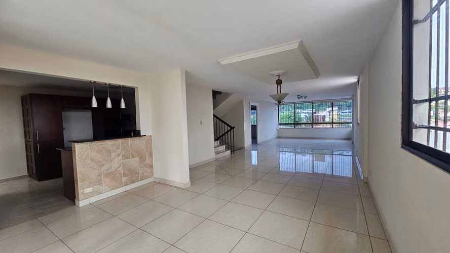 Sale of house in Betania with separate apartment