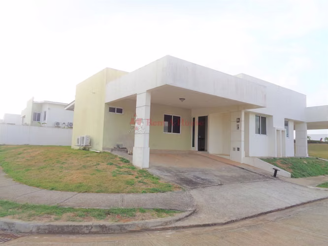 MB27-974 Se vende casa Mirador del Mar La Chorrera *Solo cliente directo*