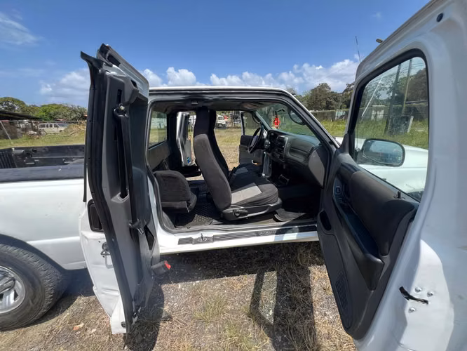 Se vende Ford Ranger 2005 XLT - Imagen 11