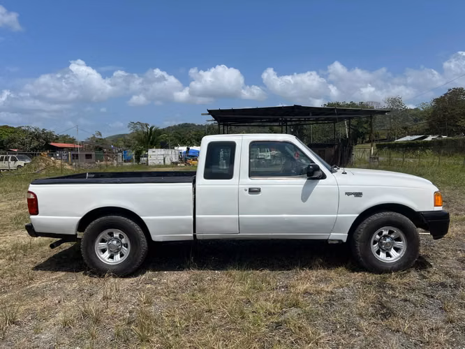 Se vende Ford Ranger 2005 XLT - Imagen 2
