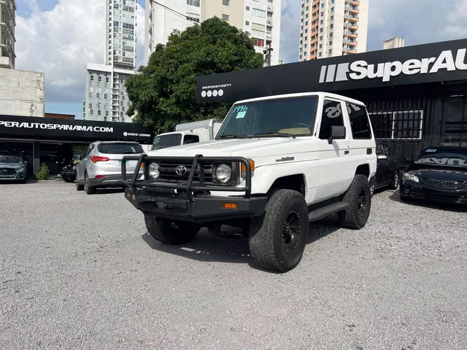 Toyota Land Cruiser - Imagen 2