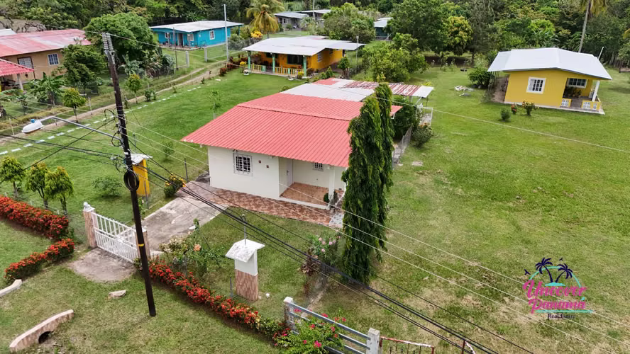 Casa con amplio terreno en venta en El Jagüito, Antón, Coclé