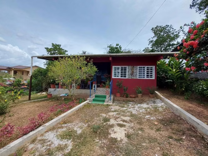 VENDO Casa en Santiago Veraguas. 600m2 lote. MAG