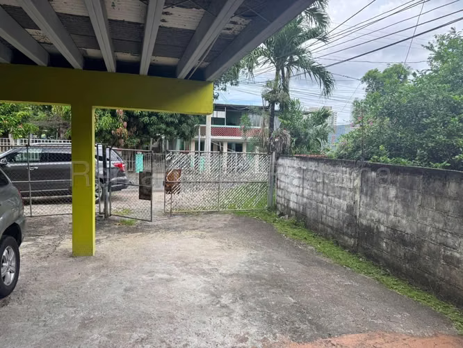 VENDO Casa con Cuartos para Alquiler en Rio Abajo 500m2 lote. MAG - Imagen 8