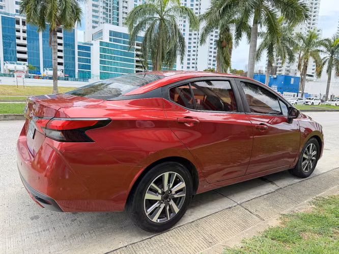 Vendo mi Nissan Versa 2021 - Imagen 4