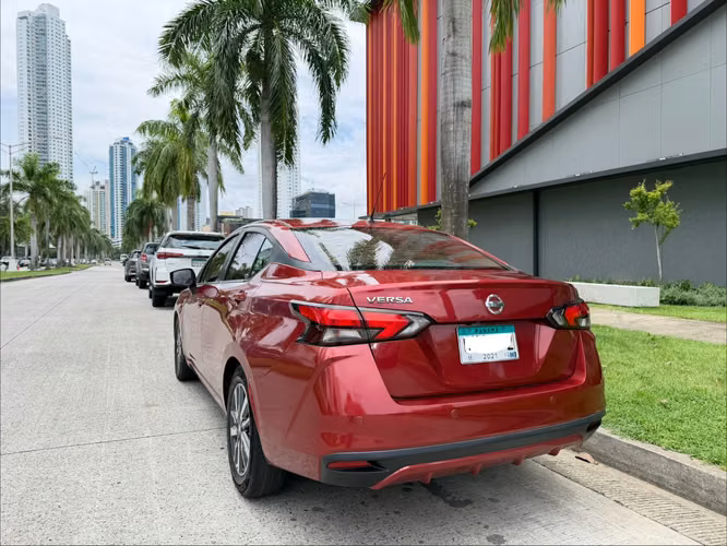 Vendo mi Nissan Versa 2021 - Imagen 3