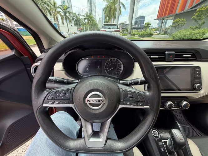 Vendo mi Nissan Versa 2021 - Imagen 16
