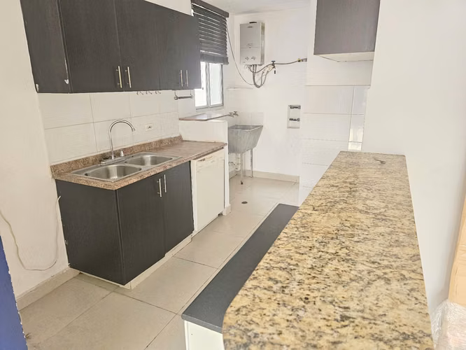 Venta de Apartamento en PH Toscana III - Condado del Rey. Haga una oferta - Imagen 6