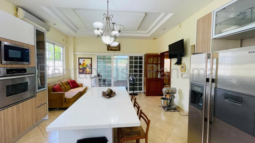 Casa en Venta en Las Cumbres. - Imagen 9