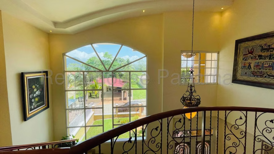 Casa en Venta en Las Cumbres. - Imagen 18
