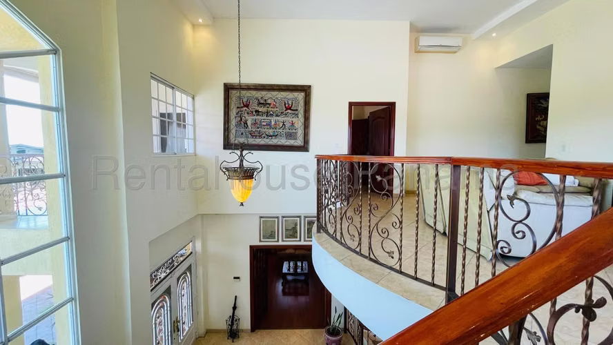 Casa en Venta en Las Cumbres. - Imagen 17