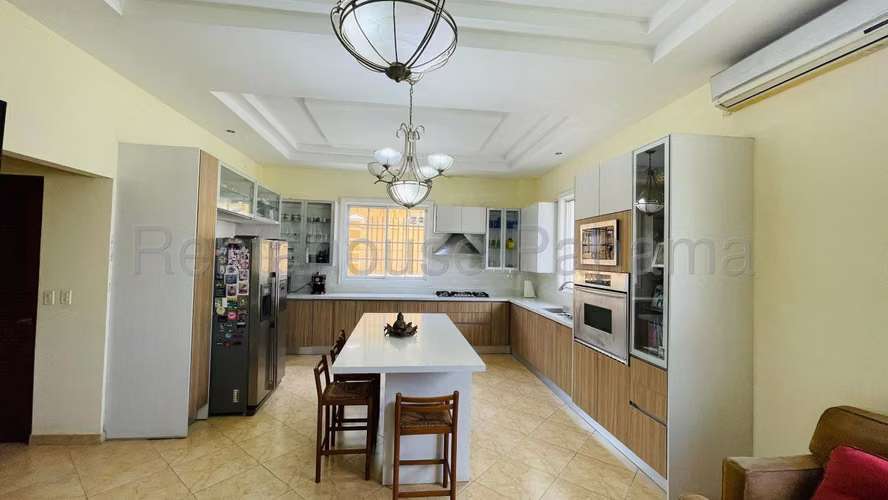 Casa en Venta en Las Cumbres. - Imagen 8