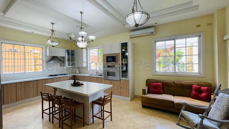 Casa en Venta en Las Cumbres. - Imagen 7