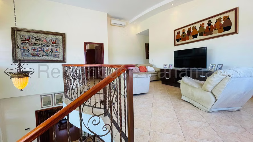 Casa en Venta en Las Cumbres. - Imagen 16