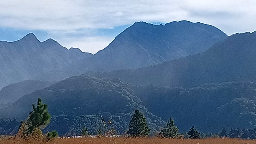 Volcan sobre la vía Principal - Imagen 12